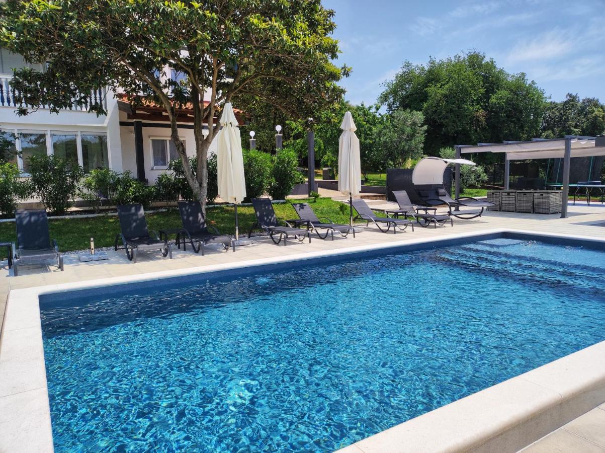 Apartament Sa Pogledom Na Pula
